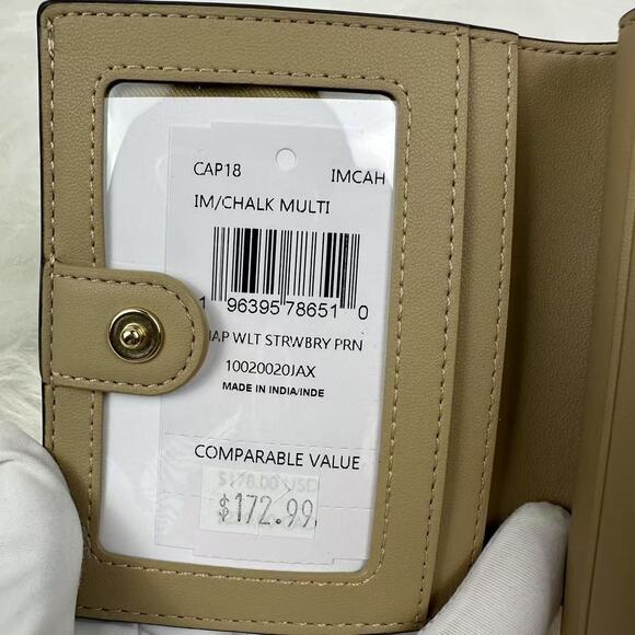 Coach Snap Wallet With Strawberry Print In Gold/Chalk Multi CAP18 NWT - Picture 3 of 5